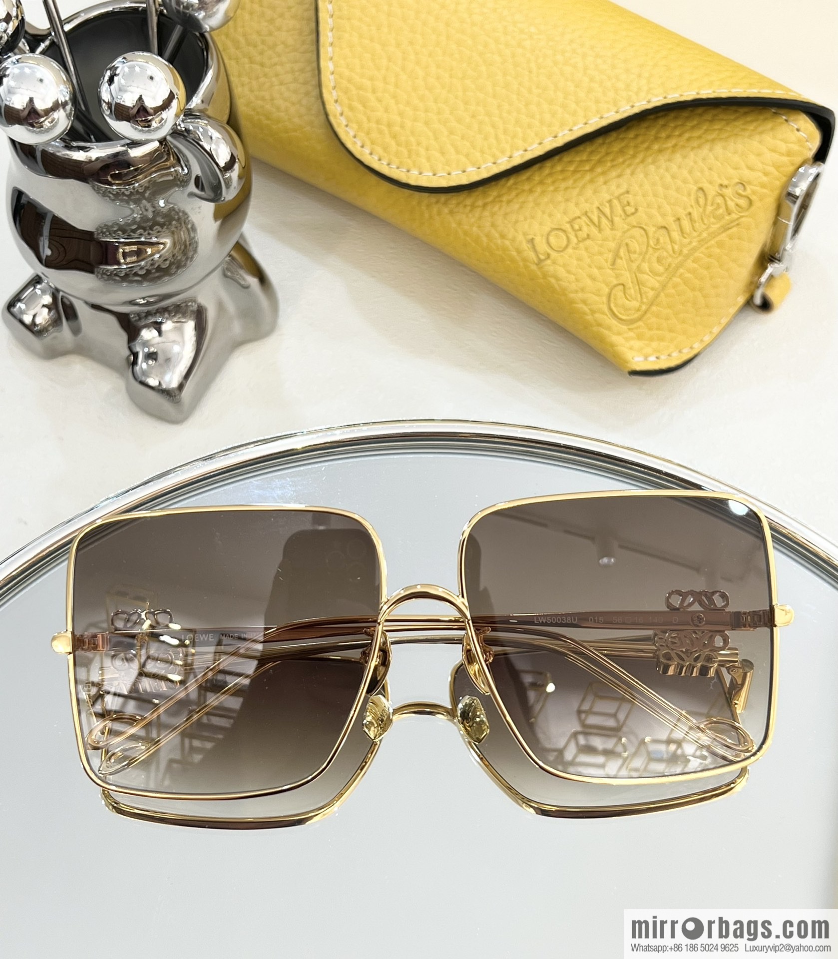 LOEWE Square Unisex Sunglasses