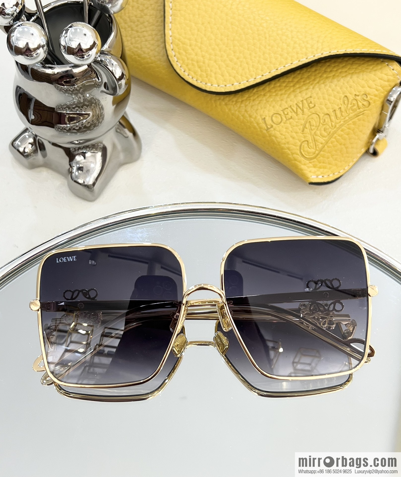 LOEWE Square Unisex Sunglasses