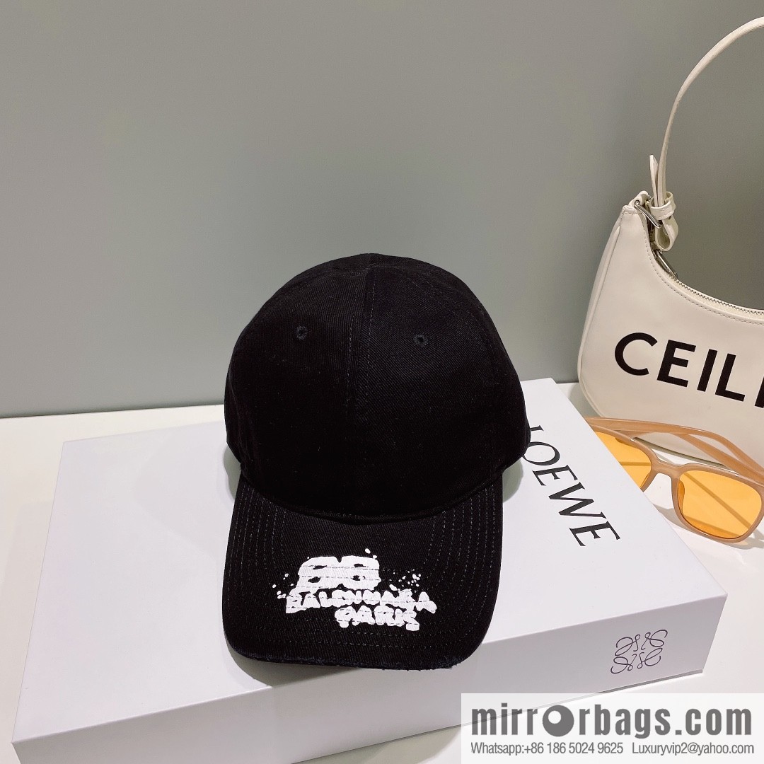 Balenciaga Balenciaga's new baseball cap