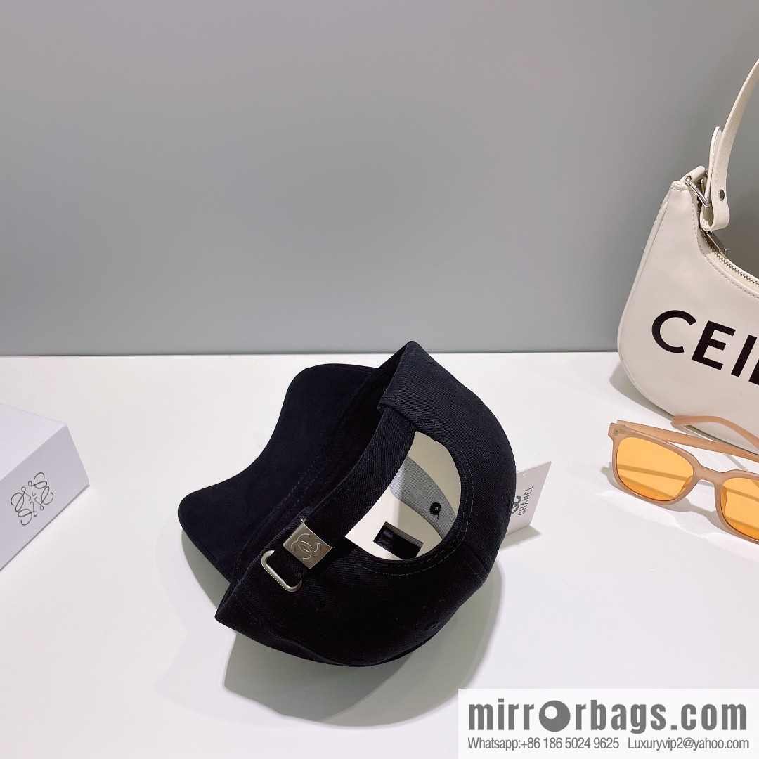 Chanel's new simple embroidered logo baseball cap