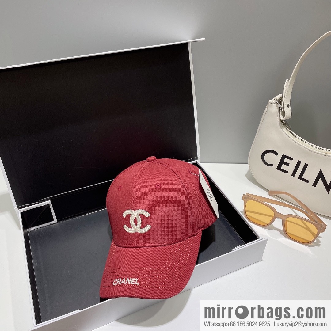Chanel's new simple embroidered logo baseball cap