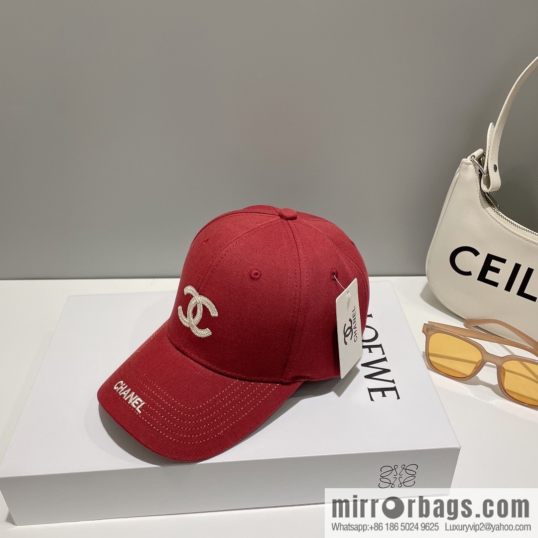 Chanel's new simple embroidered logo baseball cap
