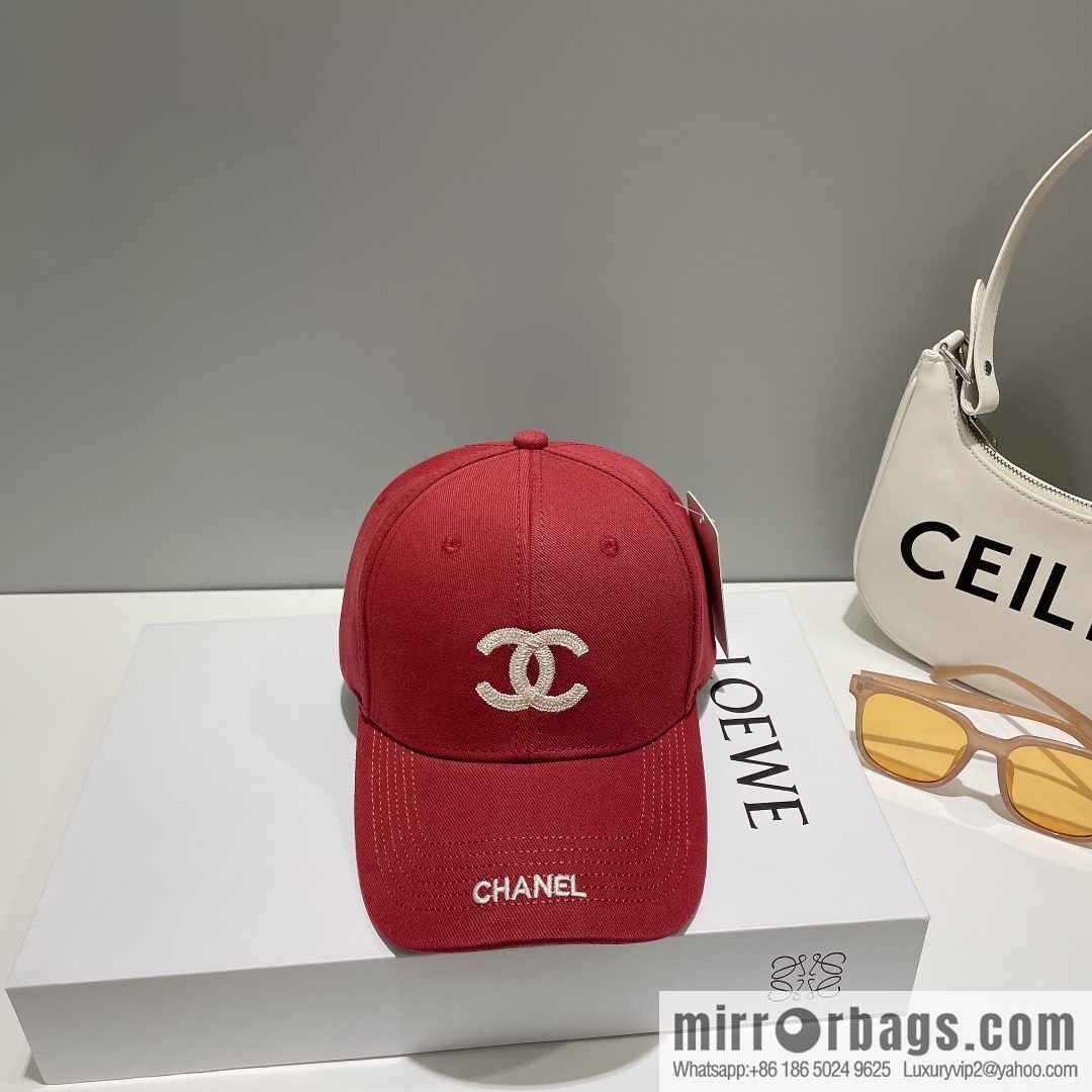 Chanel's new simple embroidered logo baseball cap