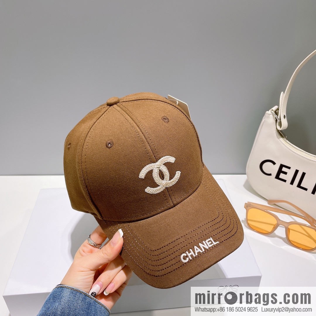 Chanel's new simple embroidered logo baseball cap