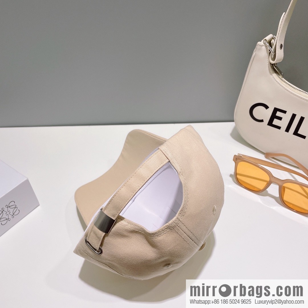 PRADA Prada spring and summer new big-name embroidered baseball cap