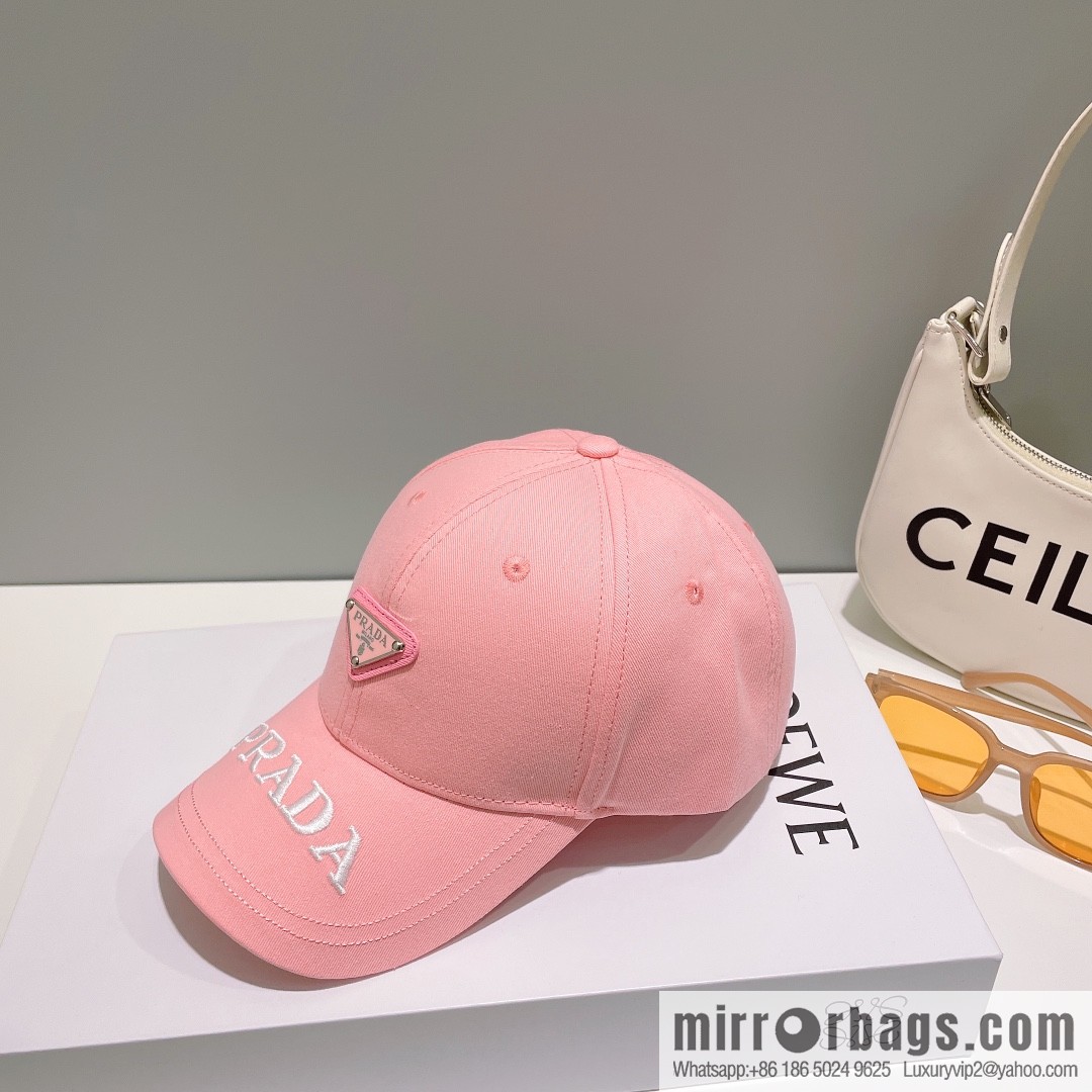 PRADA Prada spring and summer new big-name embroidered baseball cap