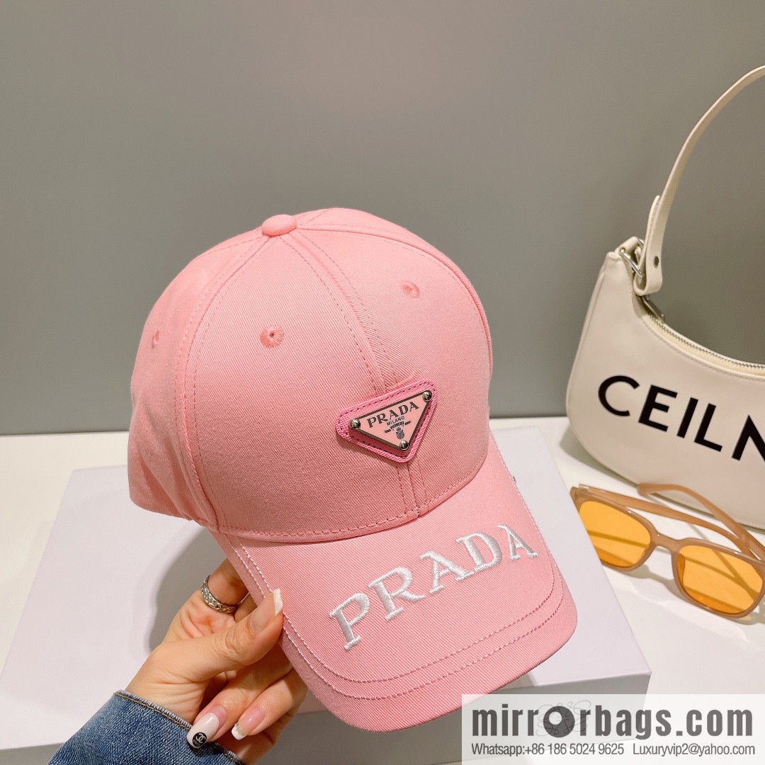 PRADA Prada spring and summer new big-name embroidered baseball cap