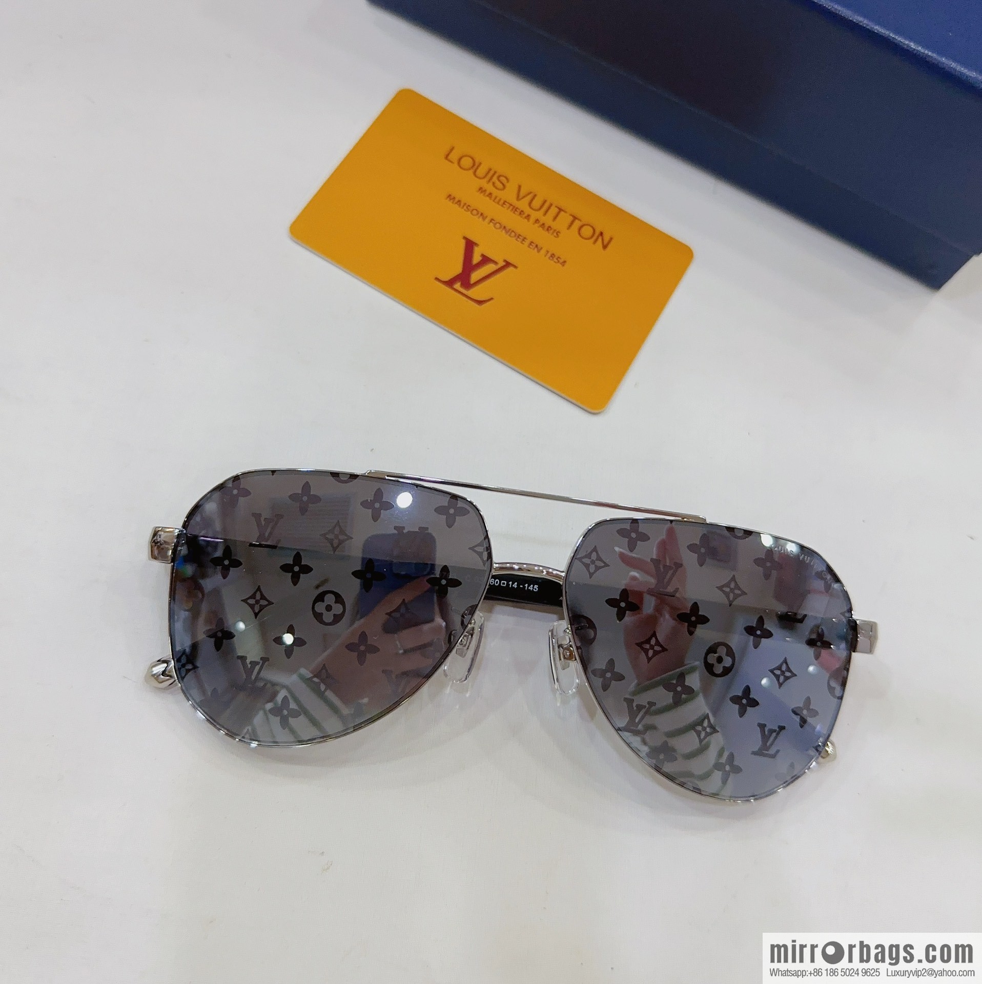 LV Louis Vuitton Men's Oval Frame Sunglasses Sunglasses