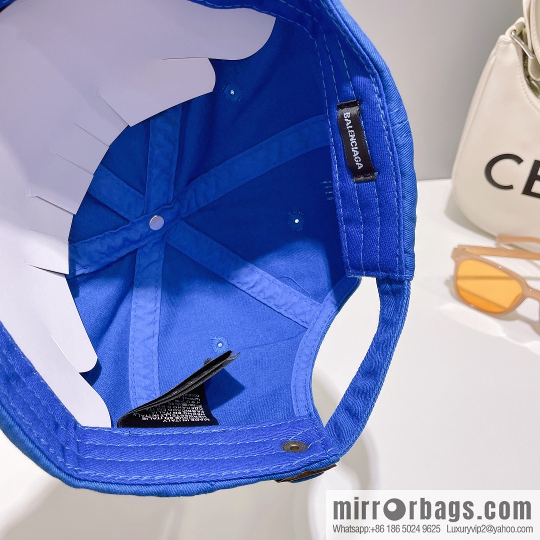 Balenciaga Embroidered letter logo baseball cap
