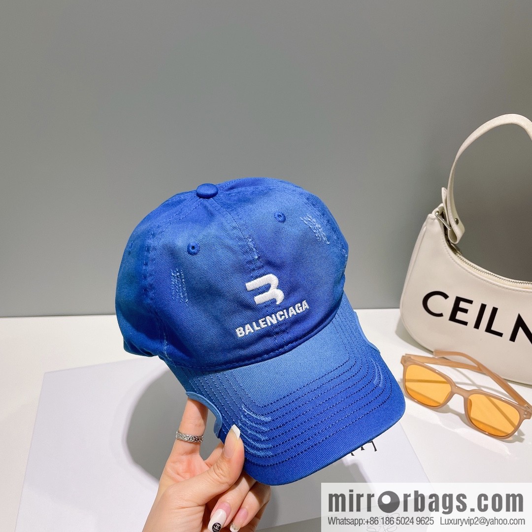 Balenciaga Embroidered letter logo baseball cap