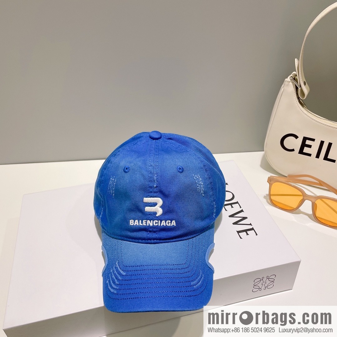 Balenciaga Embroidered letter logo baseball cap