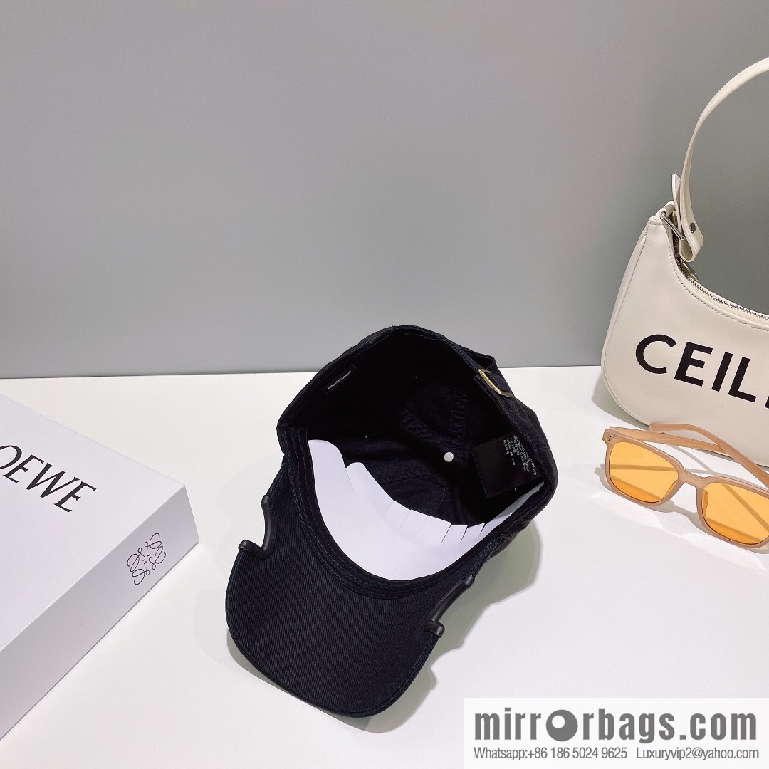 Balenciaga Embroidered letter logo baseball cap