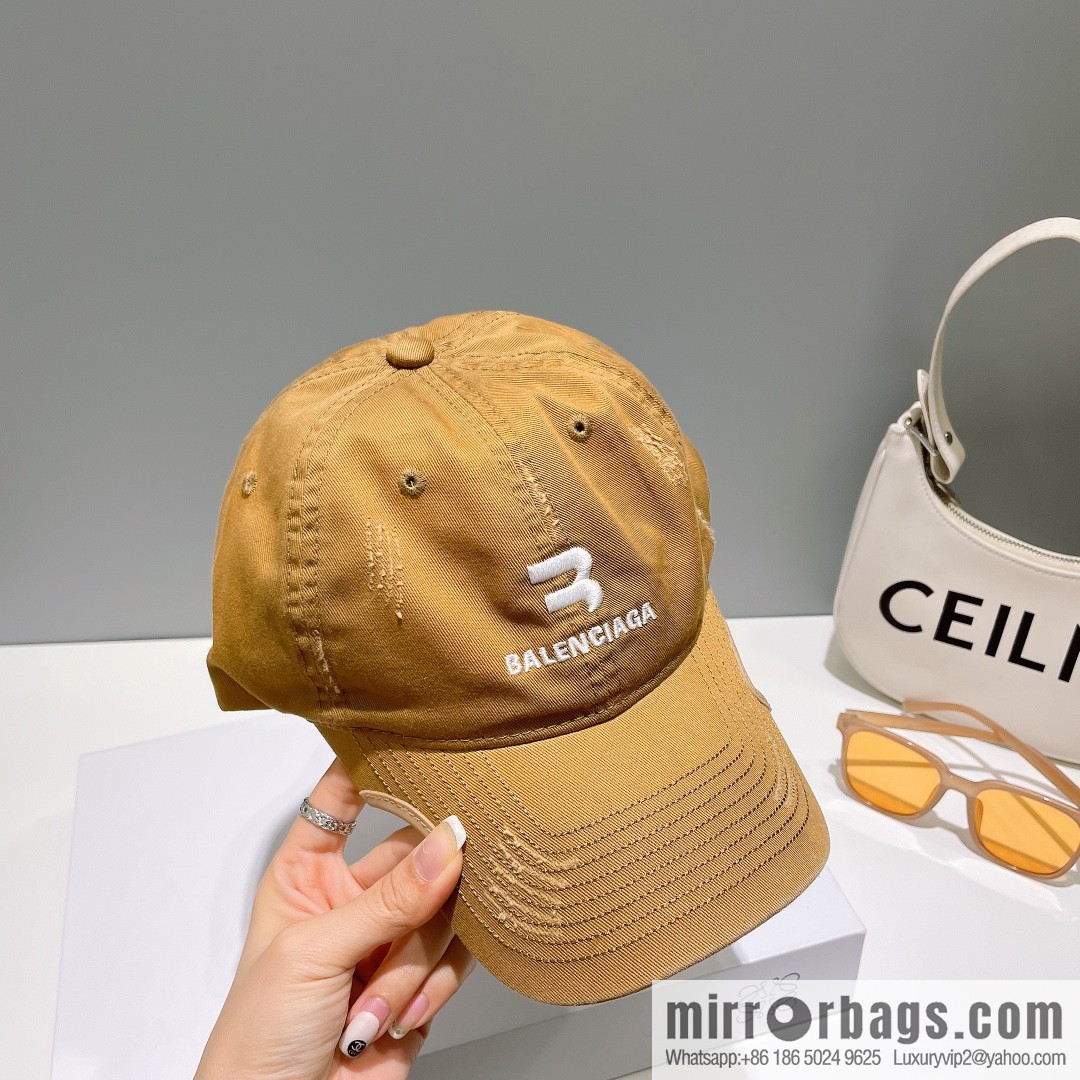 Balenciaga Embroidered letter logo baseball cap