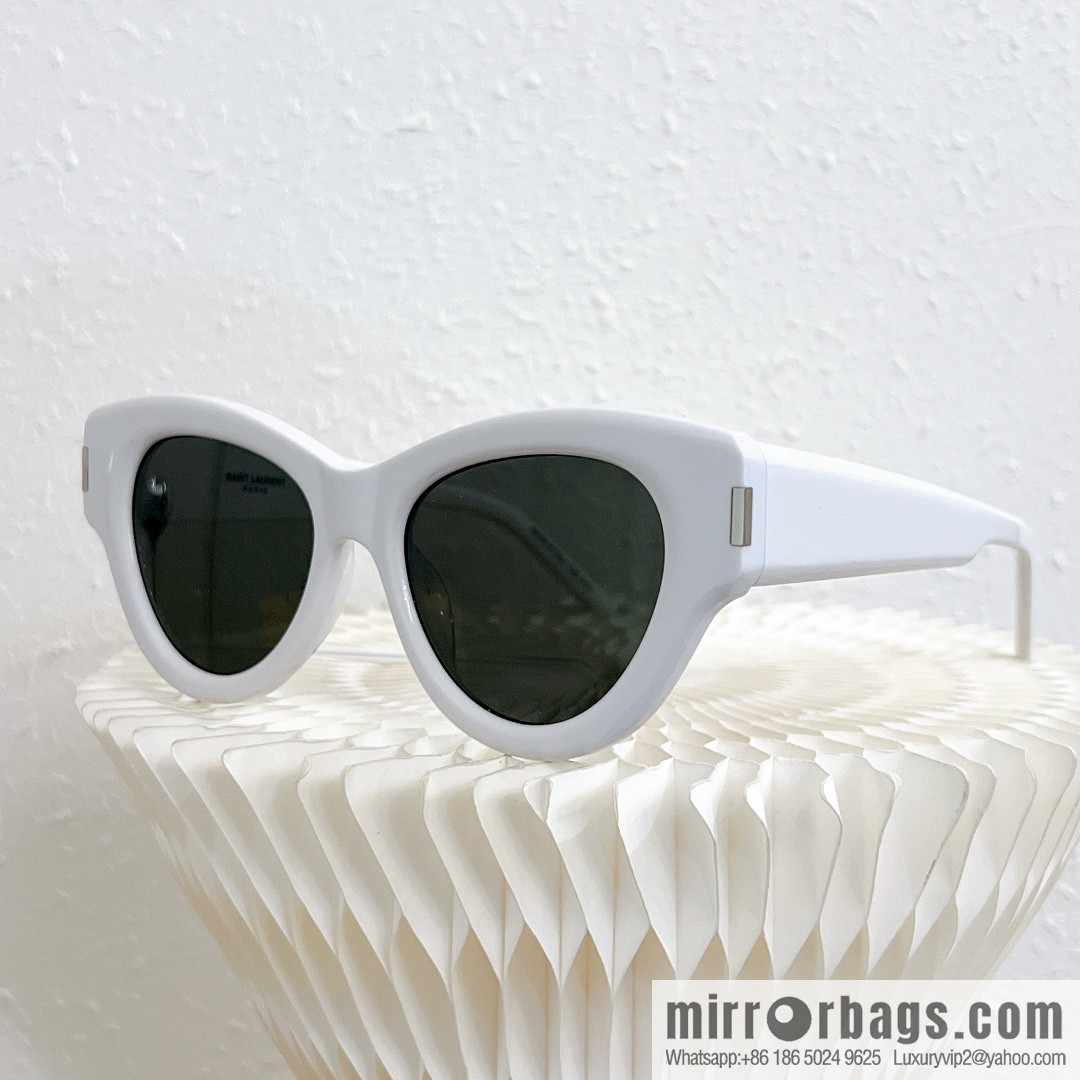 SAINT LAURENT Women's cat eye sunglasses