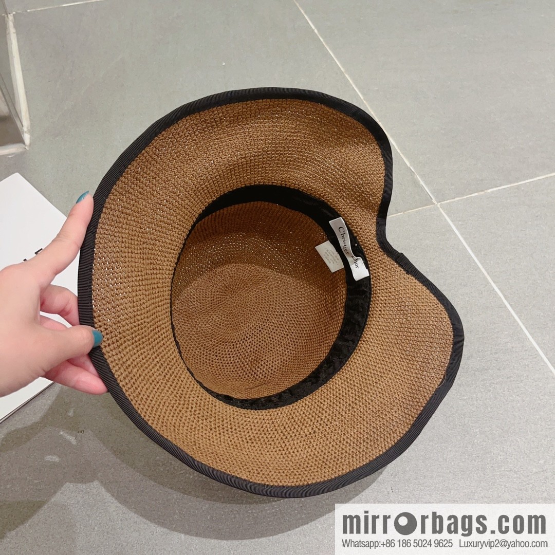 Dior Dior's new Lafite straw hat in summer