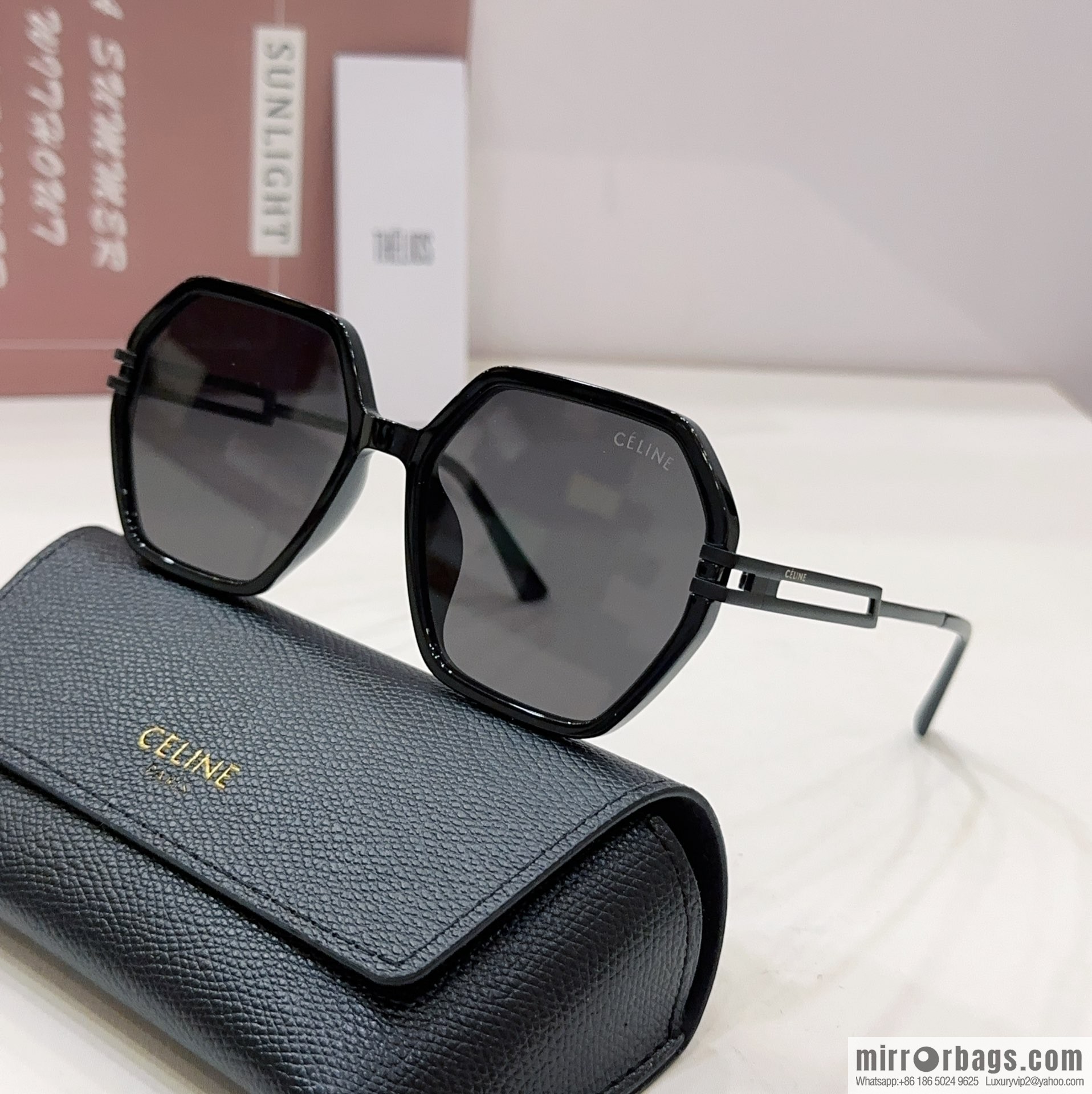 CEELINE Women's Box Sunglasses