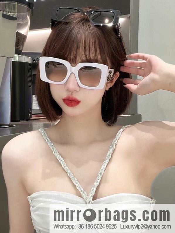 GUCCI Gucci Ancient Method Bamboo Double Glogo Ladies Sunglasses