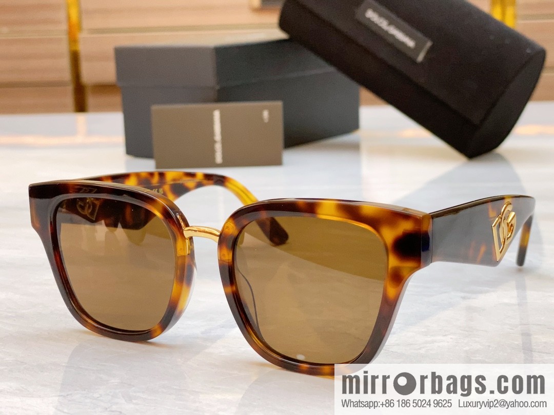D & G Dolce & Gabbana's new unisex sunglasses