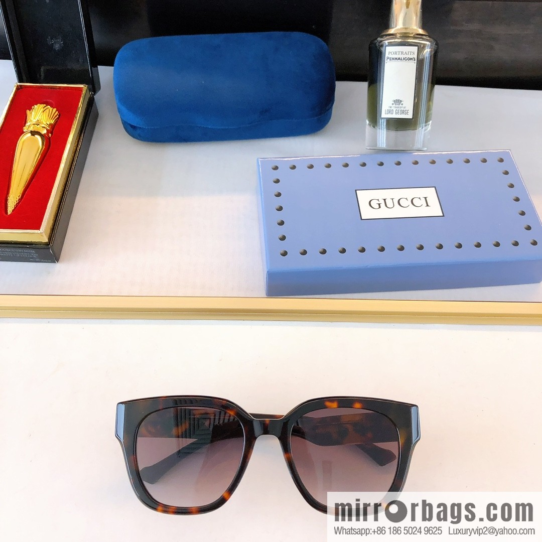 GUCCI Gucci Vintage Classic Unisex Sunglasses