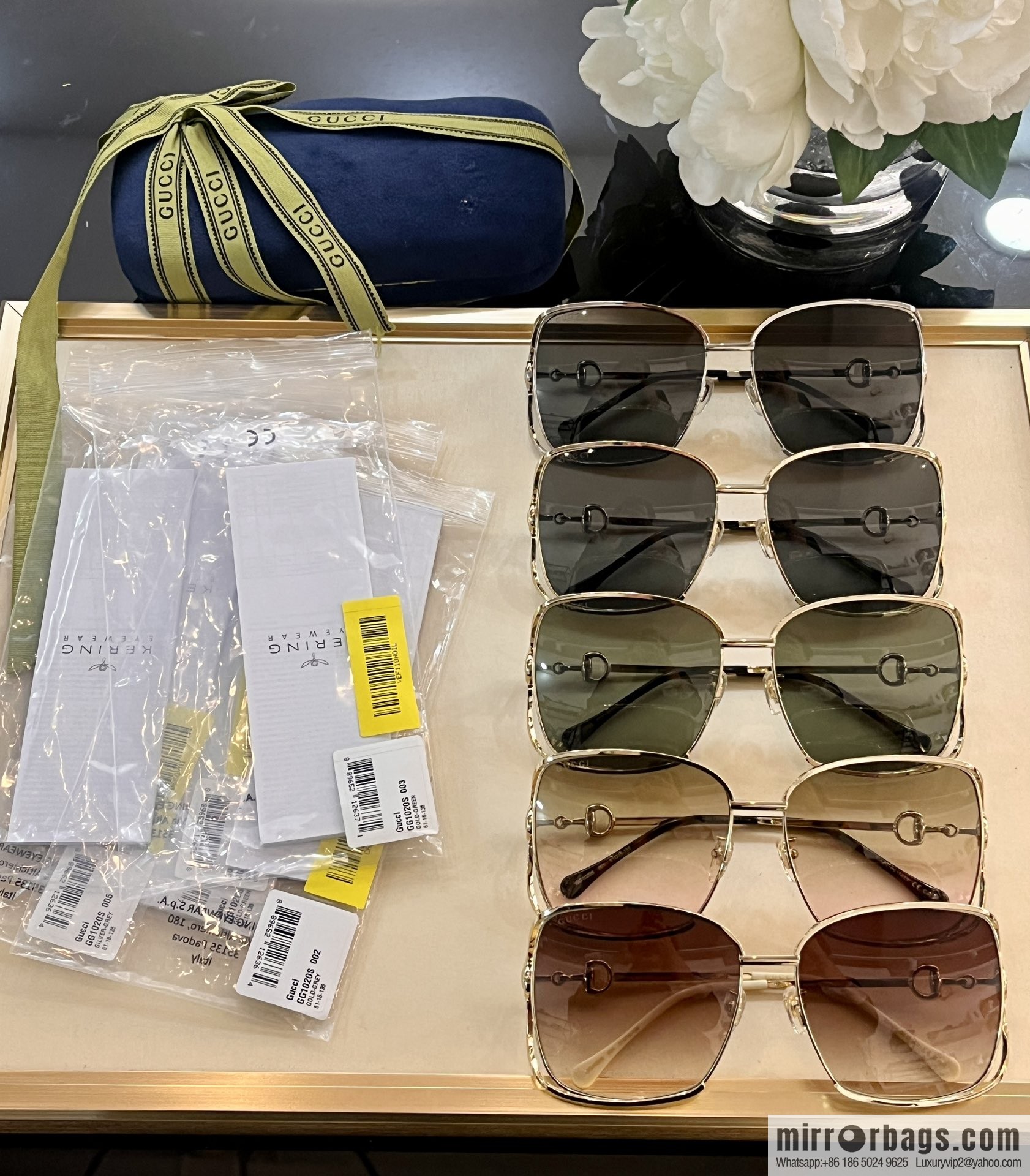 GUCCI Gucci horseshoe buckle temple plate sunglasses
