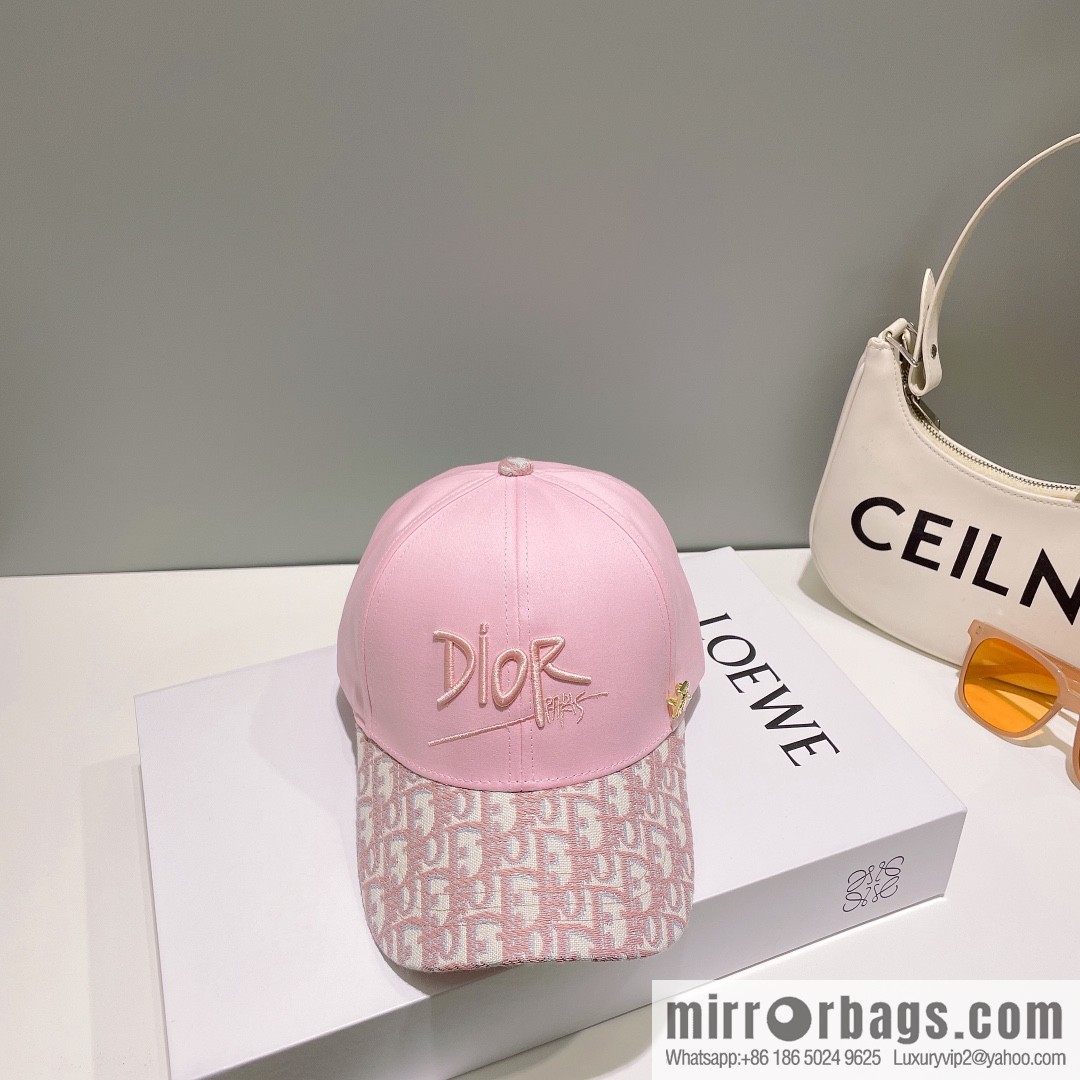 Dior's new embroidered alphabet canvas baseball cap
