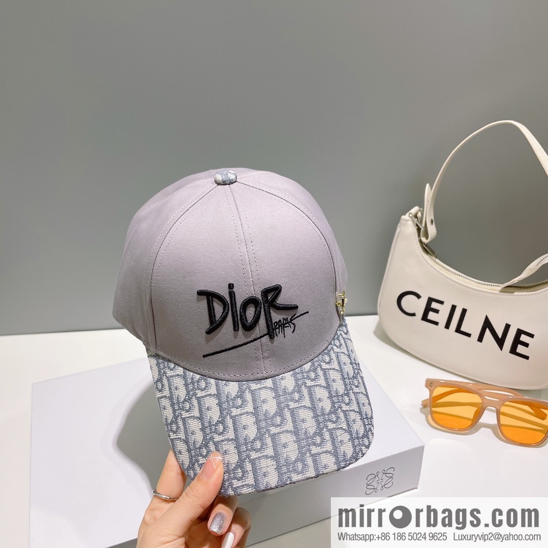 Dior's new embroidered alphabet canvas baseball cap