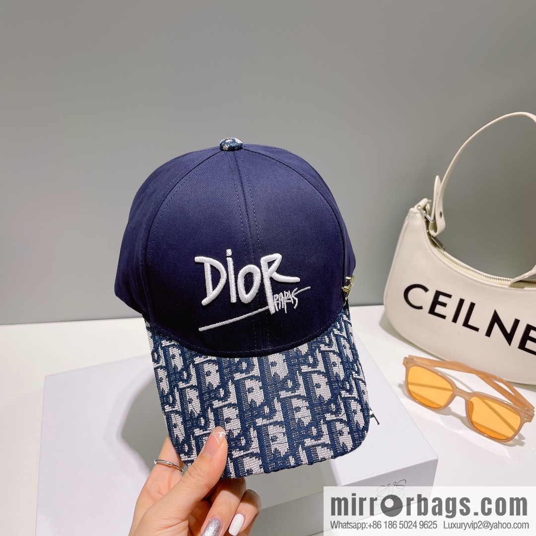 Dior's new embroidered alphabet canvas baseball cap