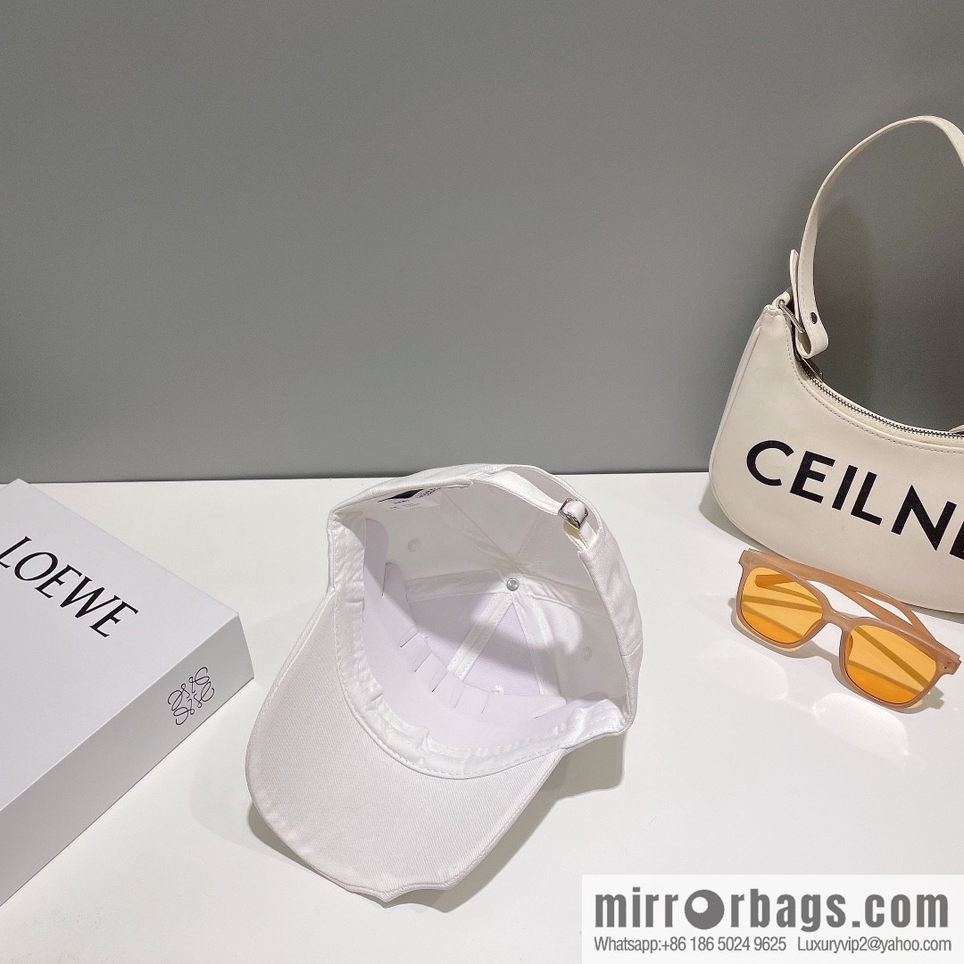 Dior 2023 new walking embroidered baseball cap