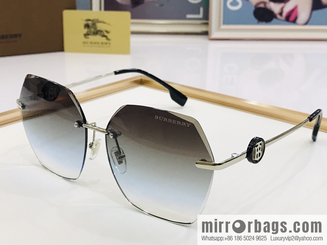 Burberry Burberry Versatile Women's Sunglasses