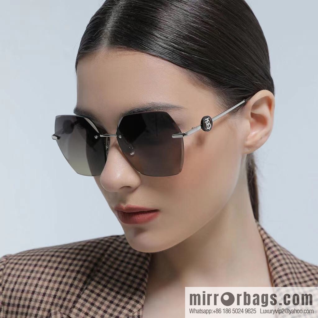Burberry Burberry Versatile Women's Sunglasses