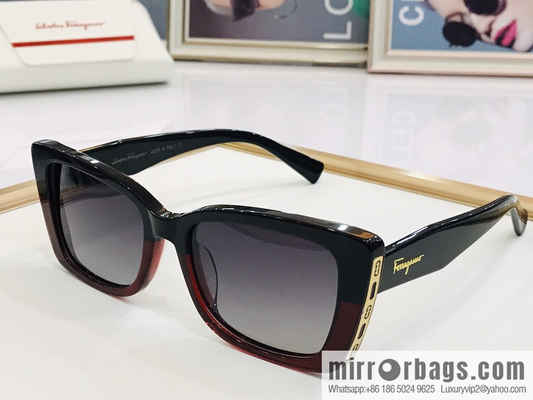 Ferragamo logo temple unisex sunglasses