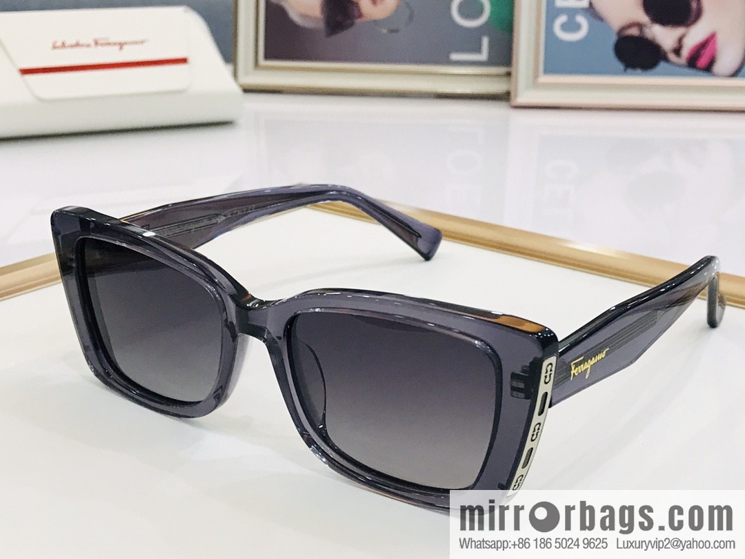 Ferragamo logo temple unisex sunglasses