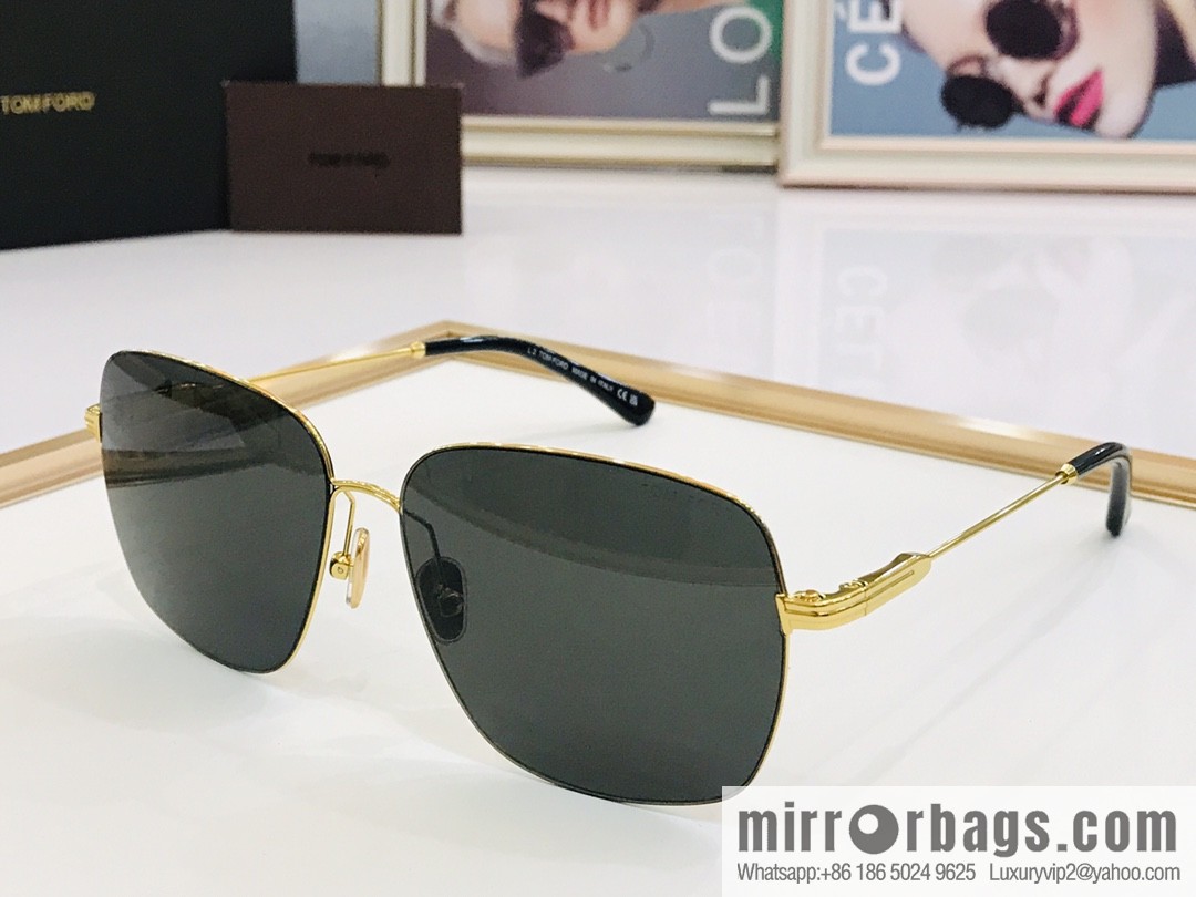TOM FORD Ultra Light Unisex Sunglasses