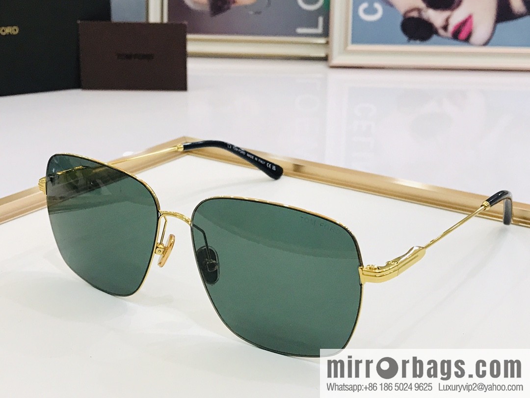 TOM FORD Ultra Light Unisex Sunglasses