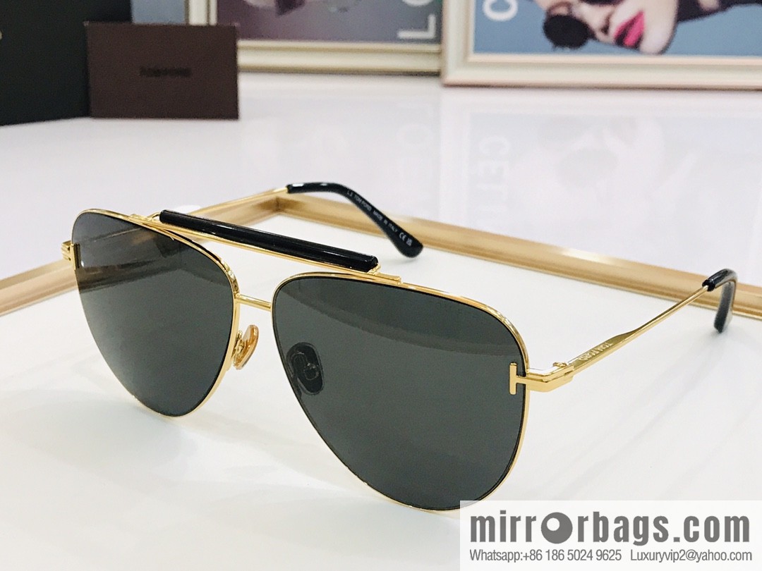 TOM FORD Ultra Light Unisex Sunglasses