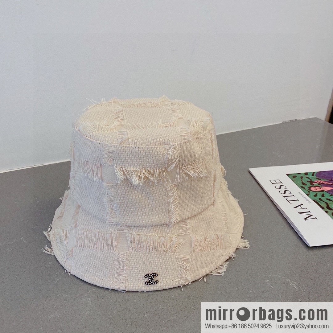 Chanel bucket hat