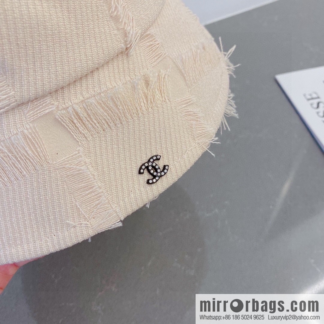 Chanel bucket hat