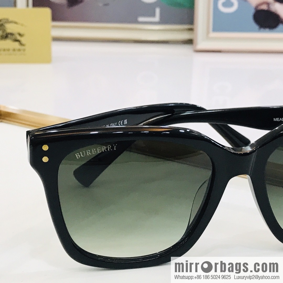 Burberry Burberry Plate Frame Unisex Sunglasses