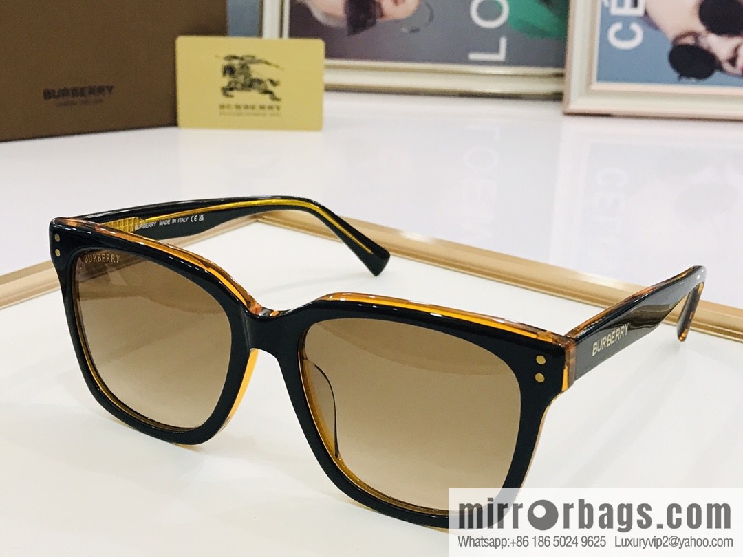 Burberry Burberry Plate Frame Unisex Sunglasses