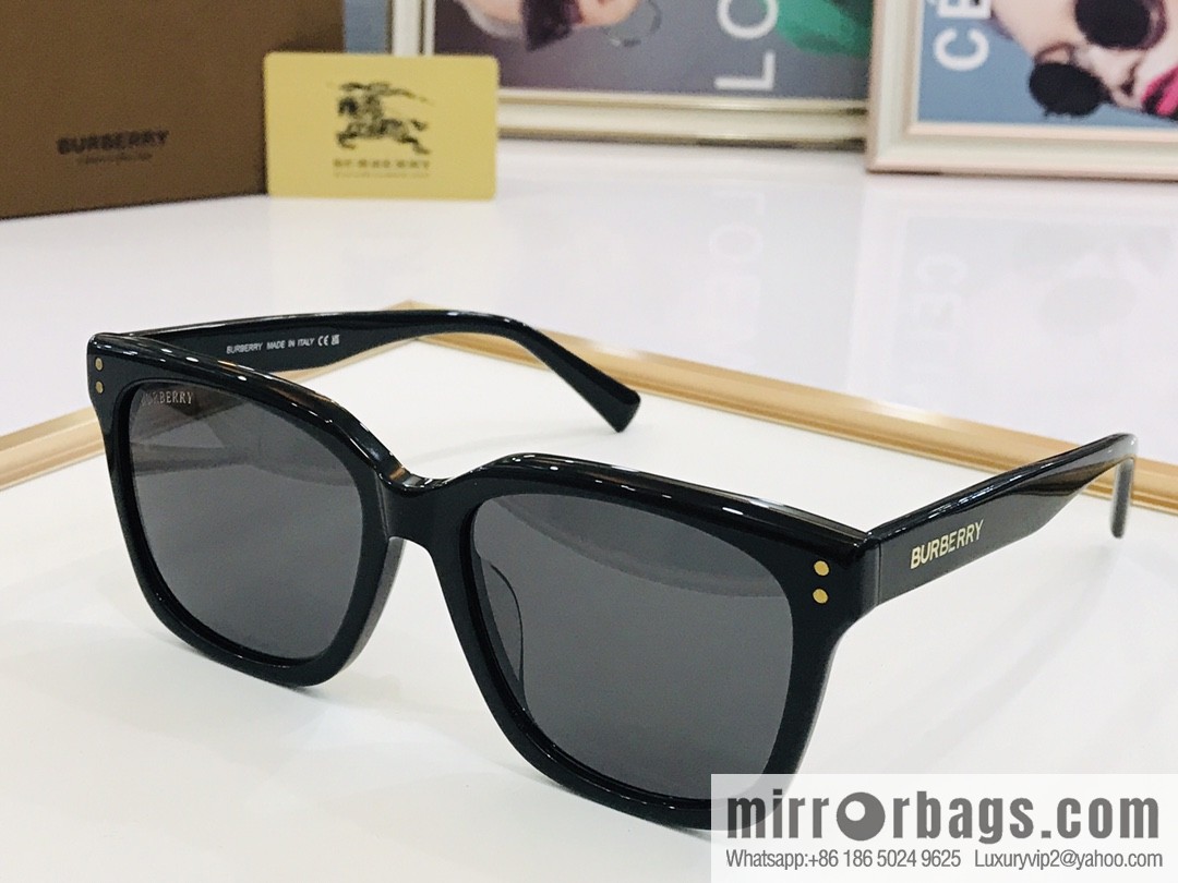 Burberry Burberry Plate Frame Unisex Sunglasses