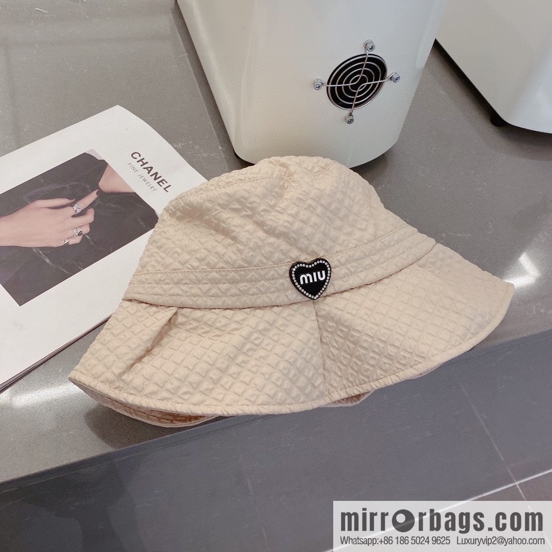 MIUMIU bucket hat