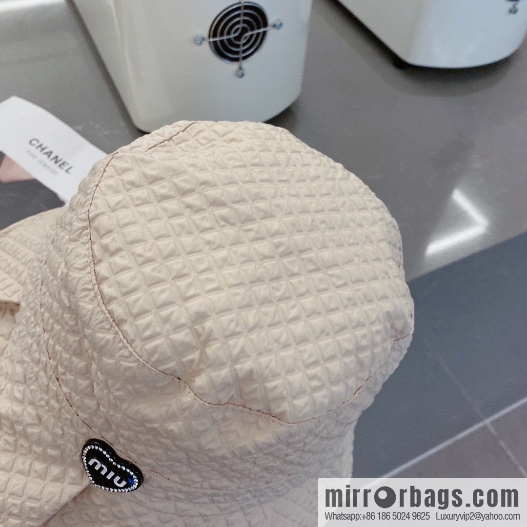 MIUMIU bucket hat