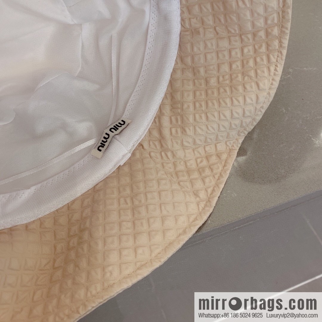 MIUMIU bucket hat