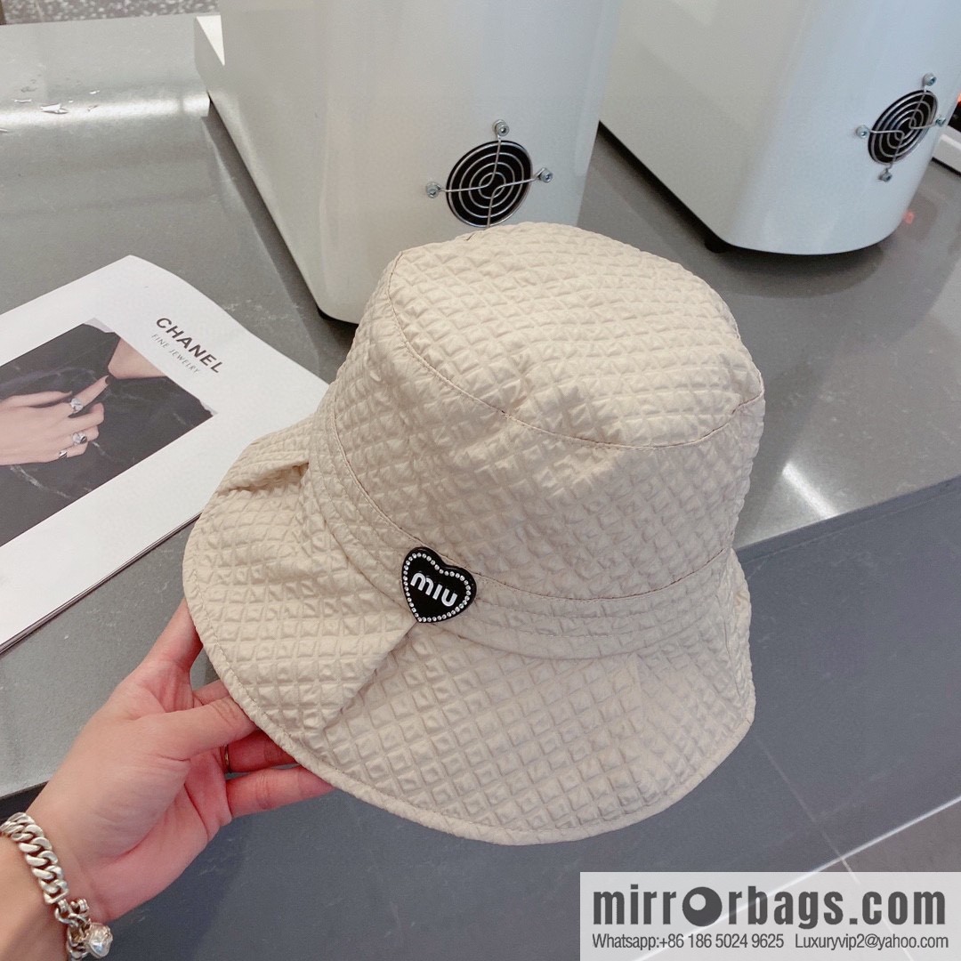 MIUMIU bucket hat