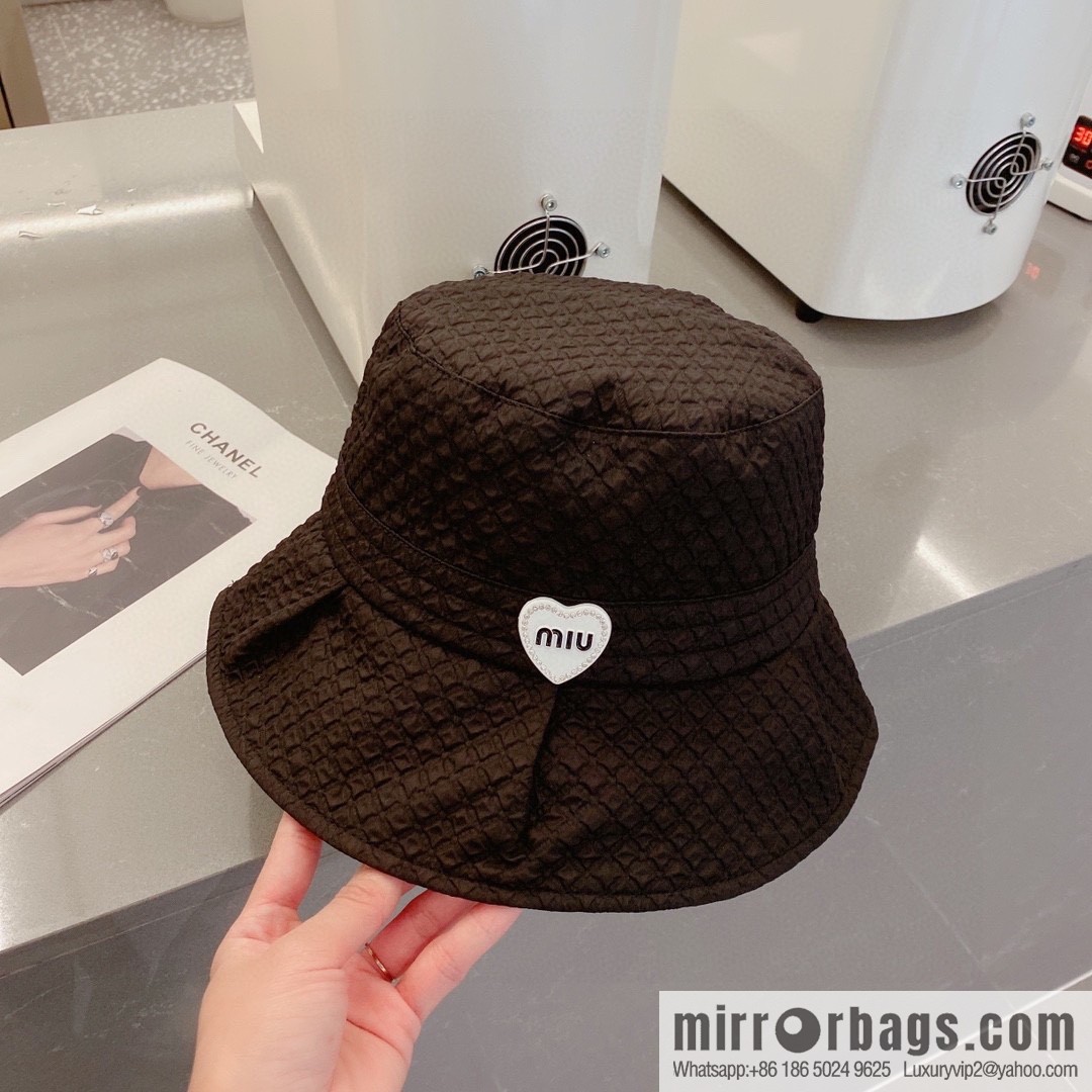 MIUMIU bucket hat