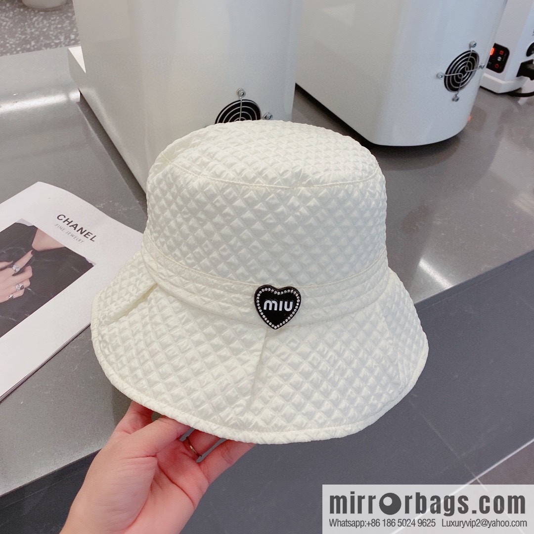 MIUMIU bucket hat