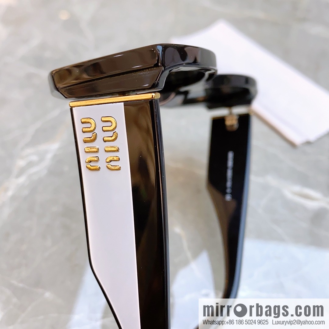 MIUMIU's new women's sunglasses