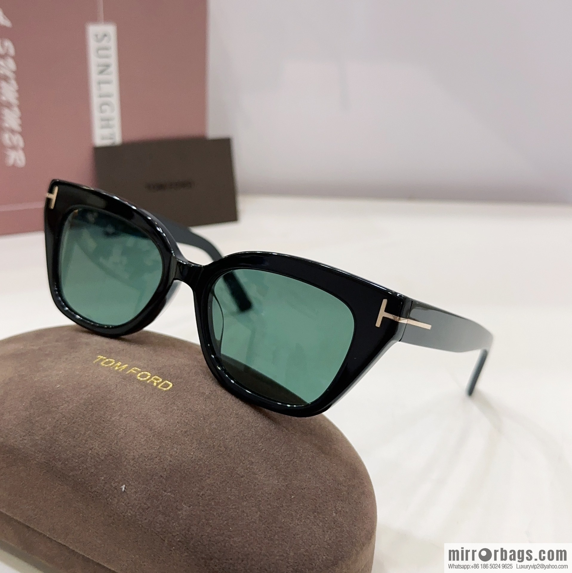 TOM FORD Tom Ford Square Unisex Sunglasses