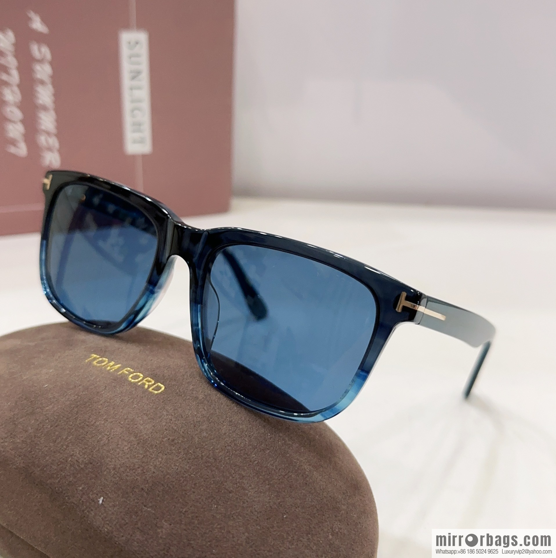 TOM FORD Tom Ford Square Unisex Sunglasses