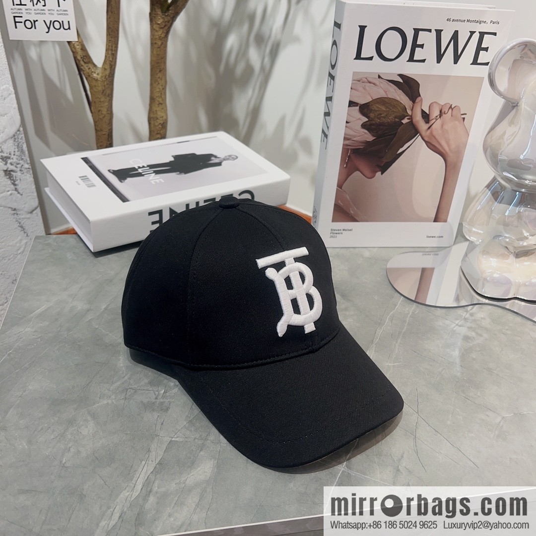 Burberry Burberry men's and women's same TB letter cap